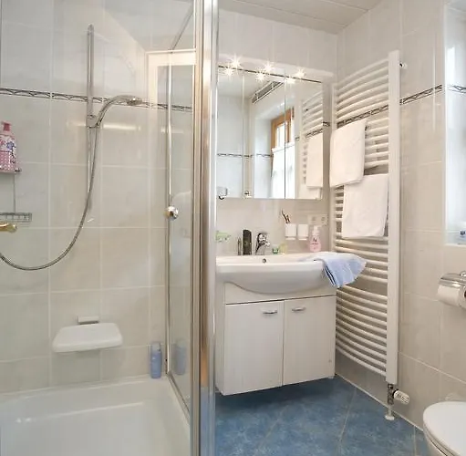 Breitenlohner 게스트하우스 4*