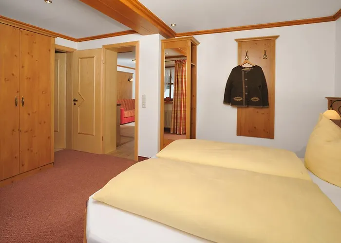 Breitenlohner Pensión 4*